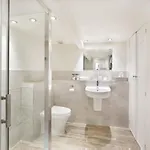 The Square Garden In For Up To 4 Guests * 요크