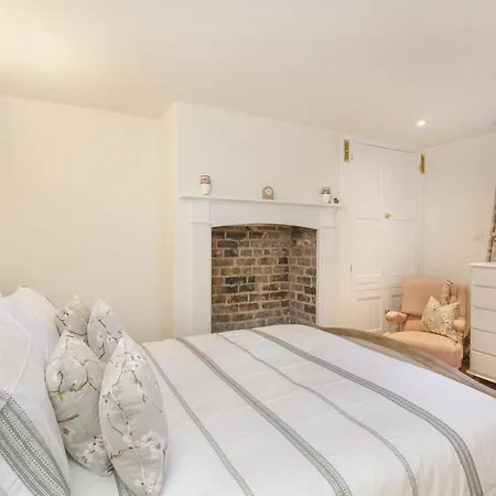 Lejlighed The Square Garden In For Up To 4 Guests *