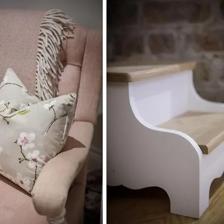 The Square Garden In For Up To 4 Guests * York